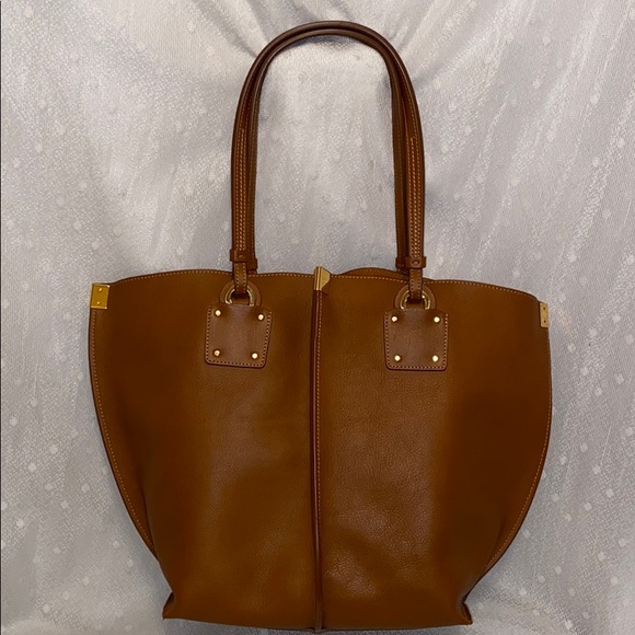 🆕 CHLOÉ Vick Caramel Leather Tote - Picture 4 of 16